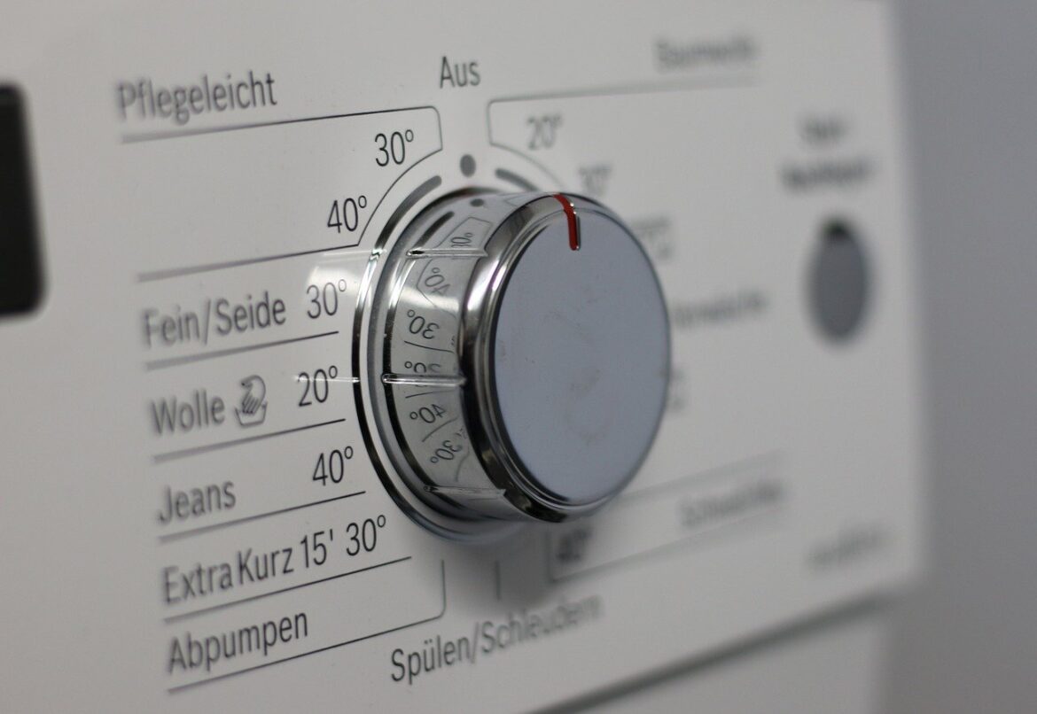 Im ersten Schritt gilt das neue Label ab dem 1. März 2021 für Kühl- und Gefriergeräte, Geschirrspüler, Waschmaschinen, Waschtrockner sowie Fernseher und Monitore.