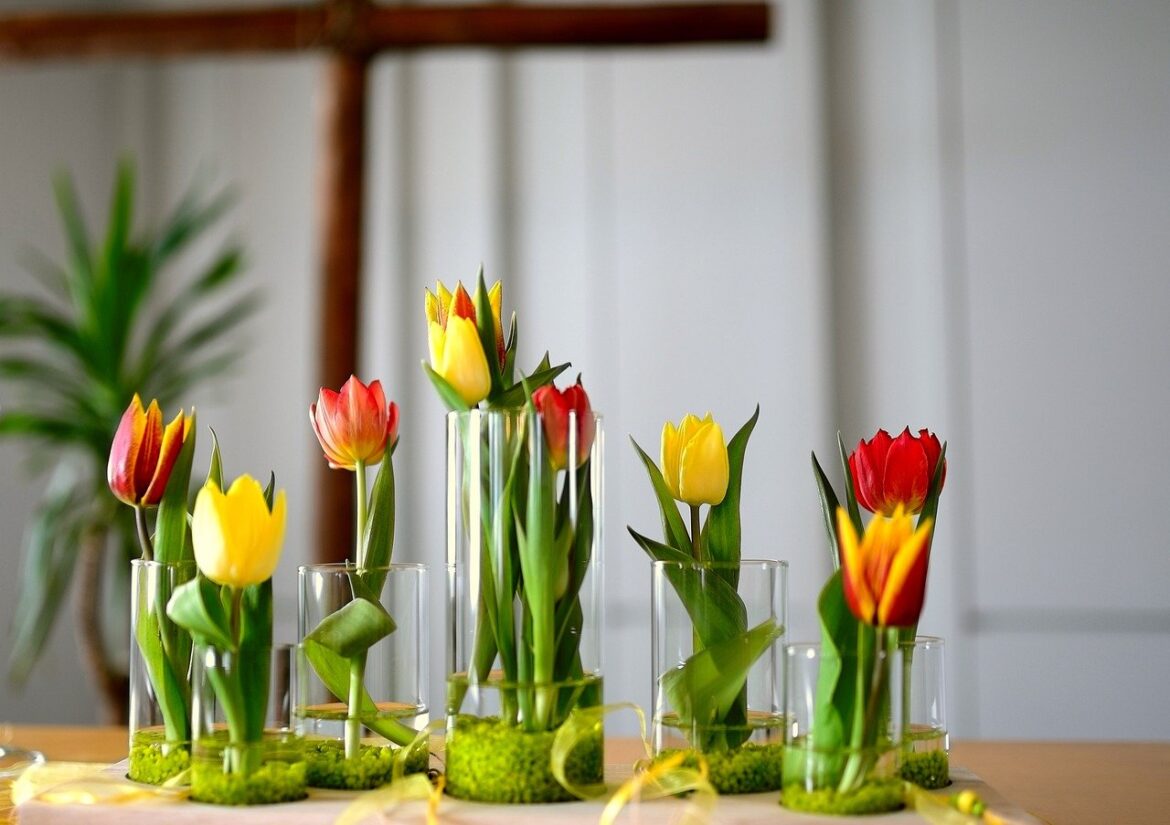 Frühlingsblumen: So setzen Sie die aktuellen Tends zu Hause um