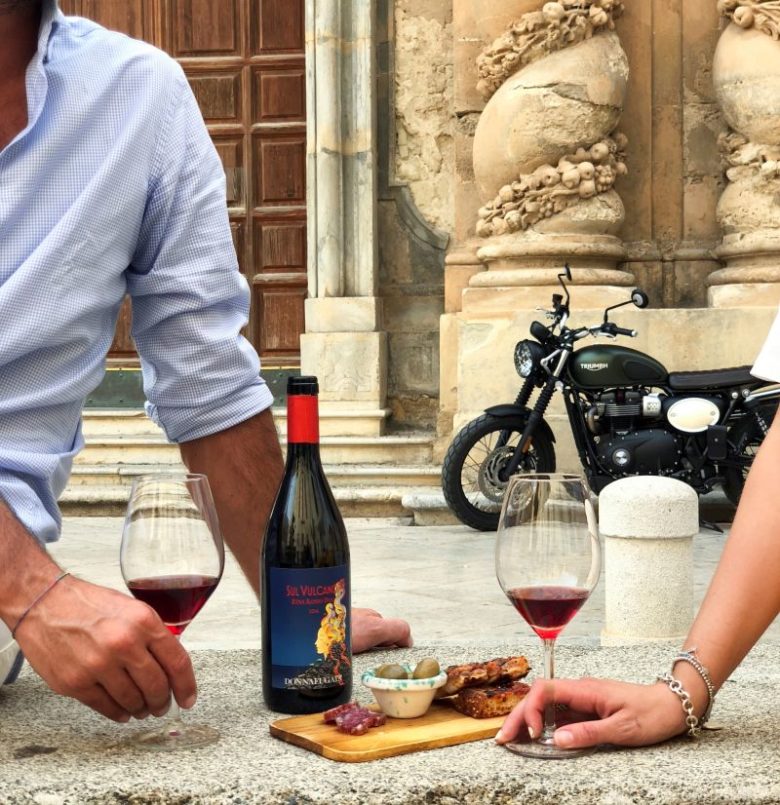 Wein rot aus Sizilien